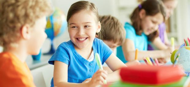 Изображение Как помочь ребенку наладить общение с одноклассниками? на Schoolofcare.ru!