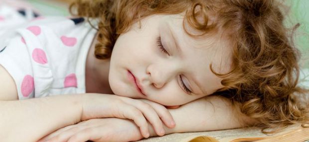 Изображение Хроническая усталость: почему у ребенка вялое поведение? на Schoolofcare.ru!